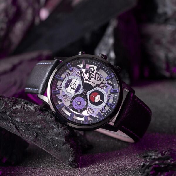 The official Naruto collaboration watch: Anime-themed wristwatch featuring Naruto, Uchiha Sasuke, Itachi, and Kakashi.